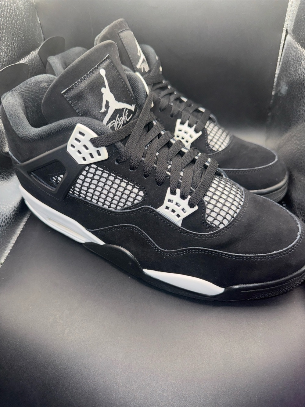 Size 12 - Air Jordan 4 Retro White Thunder, FQ8138-001, Clean W/ Replacement Box - Picture 5 of 11